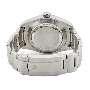 Esplora la raffinata collezione di orologi di lusso di Baraka Srl, situata nel cuore di Milano, in Piazza Missori 3. Con un'ampia selezione di orologi esclusivi, il nostro showroom rappresenta l'eleganza e la maestria orologiaia. Scopri i modelli unici e senza tempo, perfetti per chi cerca l'eccellenza in ogni dettaglio. Baraka Srl, un punto di riferimento per gli appassionati di orologi di alta classe, ti aspetta a Milano.