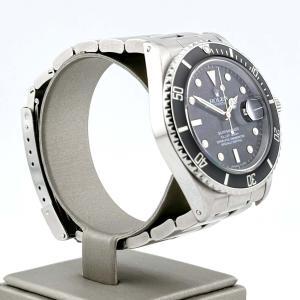 Esplora la raffinata collezione di orologi di lusso di Baraka Srl, situata nel cuore di Milano, in Piazza Missori 3. Con un'ampia selezione di orologi esclusivi, il nostro showroom rappresenta l'eleganza e la maestria orologiaia. Scopri i modelli unici e senza tempo, perfetti per chi cerca l'eccellenza in ogni dettaglio. Baraka Srl, un punto di riferimento per gli appassionati di orologi di alta classe, ti aspetta a Milano.