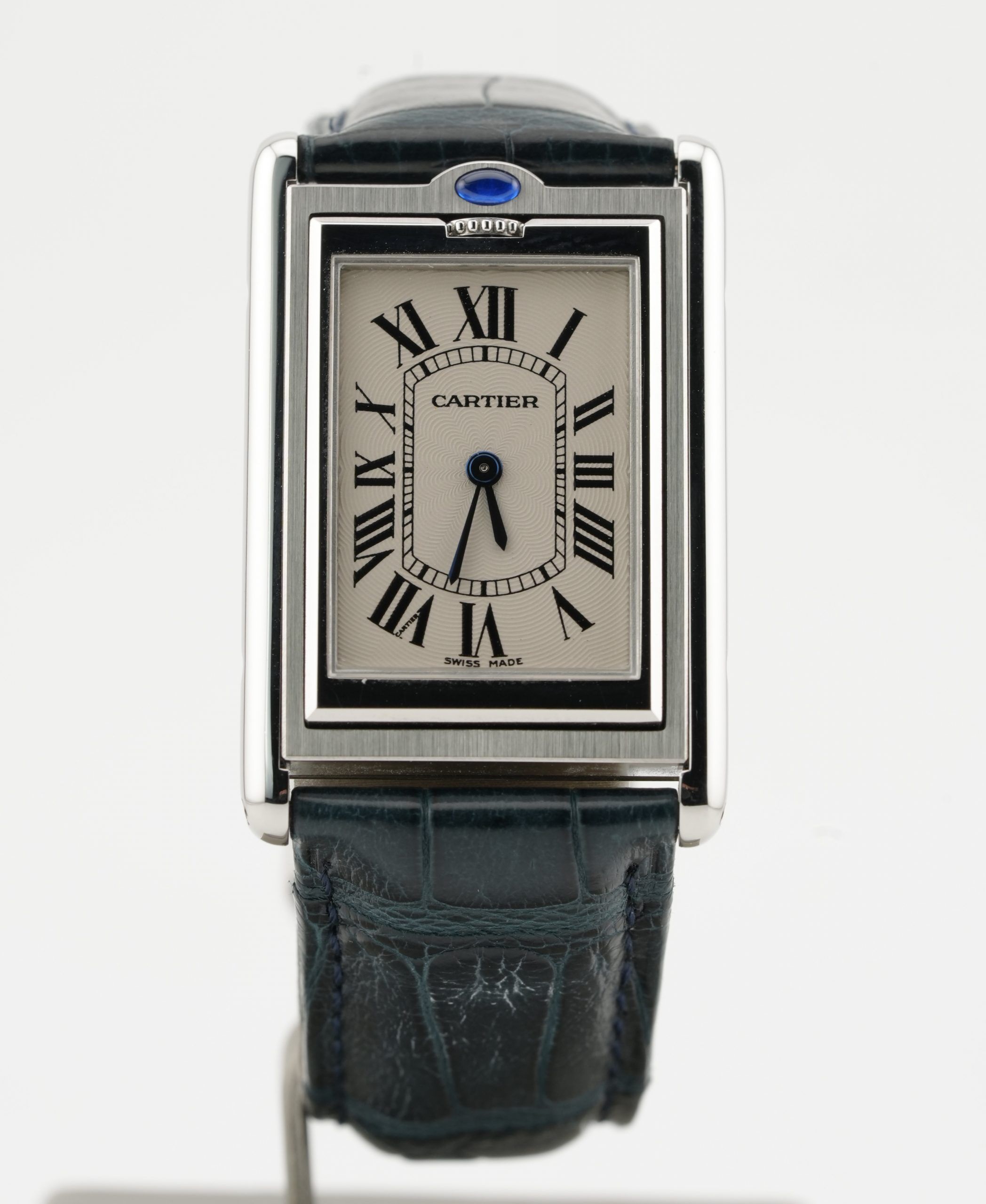 Esplora la raffinata collezione di orologi di lusso di Baraka Srl, situata nel cuore di Milano, in Piazza Missori 3. Con un'ampia selezione di orologi esclusivi, il nostro showroom rappresenta l'eleganza e la maestria orologiaia. Scopri i modelli unici e senza tempo, perfetti per chi cerca l'eccellenza in ogni dettaglio. Baraka Srl, un punto di riferimento per gli appassionati di orologi di alta classe, ti aspetta a Milano.