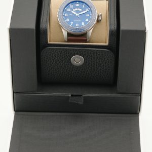 Esplora la raffinata collezione di orologi di lusso di Baraka Srl, situata nel cuore di Milano, in Piazza Missori 3. Con un'ampia selezione di orologi esclusivi, il nostro showroom rappresenta l'eleganza e la maestria orologiaia. Scopri i modelli unici e senza tempo, perfetti per chi cerca l'eccellenza in ogni dettaglio. Baraka Srl, un punto di riferimento per gli appassionati di orologi di alta classe, ti aspetta a Milano.