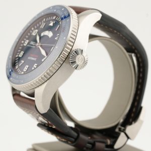 Esplora la raffinata collezione di orologi di lusso di Baraka Srl, situata nel cuore di Milano, in Piazza Missori 3. Con un'ampia selezione di orologi esclusivi, il nostro showroom rappresenta l'eleganza e la maestria orologiaia. Scopri i modelli unici e senza tempo, perfetti per chi cerca l'eccellenza in ogni dettaglio. Baraka Srl, un punto di riferimento per gli appassionati di orologi di alta classe, ti aspetta a Milano.