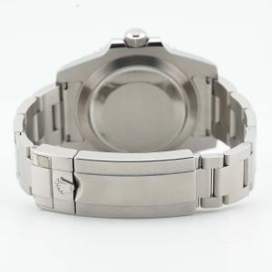 Esplora la raffinata collezione di orologi di lusso di Baraka Srl, situata nel cuore di Milano, in Piazza Missori 3. Con un'ampia selezione di orologi esclusivi, il nostro showroom rappresenta l'eleganza e la maestria orologiaia. Scopri i modelli unici e senza tempo, perfetti per chi cerca l'eccellenza in ogni dettaglio. Baraka Srl, un punto di riferimento per gli appassionati di orologi di alta classe, ti aspetta a Milano.