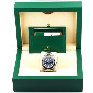 Esplora la raffinata collezione di orologi di lusso di Baraka Srl, situata nel cuore di Milano, in Piazza Missori 3. Con un'ampia selezione di orologi esclusivi, il nostro showroom rappresenta l'eleganza e la maestria orologiaia. Scopri i modelli unici e senza tempo, perfetti per chi cerca l'eccellenza in ogni dettaglio. Baraka Srl, un punto di riferimento per gli appassionati di orologi di alta classe, ti aspetta a Milano.