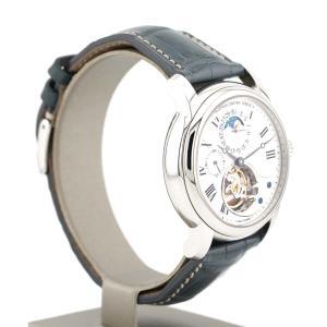 Esplora la raffinata collezione di orologi di lusso di Baraka Srl, situata nel cuore di Milano, in Piazza Missori 3. Con un'ampia selezione di orologi esclusivi, il nostro showroom rappresenta l'eleganza e la maestria orologiaia. Scopri i modelli unici e senza tempo, perfetti per chi cerca l'eccellenza in ogni dettaglio. Baraka Srl, un punto di riferimento per gli appassionati di orologi di alta classe, ti aspetta a Milano.