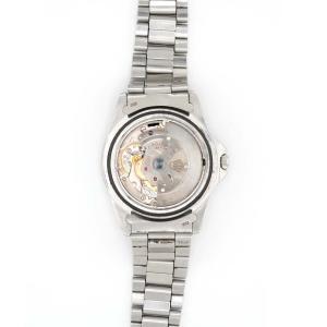 Esplora la raffinata collezione di orologi di lusso di Baraka Srl, situata nel cuore di Milano, in Piazza Missori 3. Con un'ampia selezione di orologi esclusivi, il nostro showroom rappresenta l'eleganza e la maestria orologiaia. Scopri i modelli unici e senza tempo, perfetti per chi cerca l'eccellenza in ogni dettaglio. Baraka Srl, un punto di riferimento per gli appassionati di orologi di alta classe, ti aspetta a Milano.