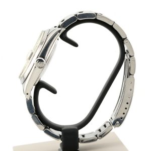 Esplora la raffinata collezione di orologi di lusso di Baraka Srl, situata nel cuore di Milano, in Piazza Missori 3. Con un'ampia selezione di orologi esclusivi, il nostro showroom rappresenta l'eleganza e la maestria orologiaia. Scopri i modelli unici e senza tempo, perfetti per chi cerca l'eccellenza in ogni dettaglio. Baraka Srl, un punto di riferimento per gli appassionati di orologi di alta classe, ti aspetta a Milano.