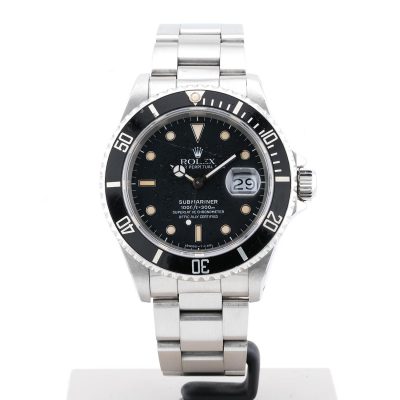 Esplora la raffinata collezione di orologi di lusso di Baraka Srl, situata nel cuore di Milano, in Piazza Missori 3. Con un'ampia selezione di orologi esclusivi, il nostro showroom rappresenta l'eleganza e la maestria orologiaia. Scopri i modelli unici e senza tempo, perfetti per chi cerca l'eccellenza in ogni dettaglio. Baraka Srl, un punto di riferimento per gli appassionati di orologi di alta classe, ti aspetta a Milano.