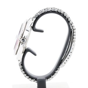 Esplora la raffinata collezione di orologi di lusso di Baraka Srl, situata nel cuore di Milano, in Piazza Missori 3. Con un'ampia selezione di orologi esclusivi, il nostro showroom rappresenta l'eleganza e la maestria orologiaia. Scopri i modelli unici e senza tempo, perfetti per chi cerca l'eccellenza in ogni dettaglio. Baraka Srl, un punto di riferimento per gli appassionati di orologi di alta classe, ti aspetta a Milano.