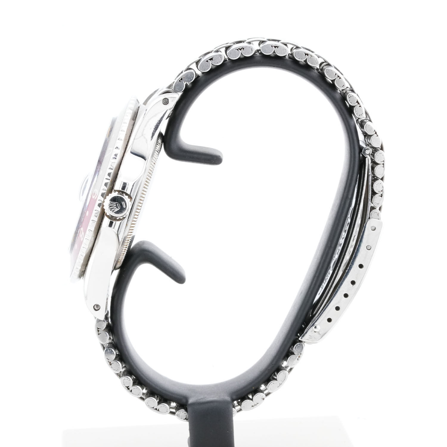 rolex GMT 1675 jpg5 - Baraka Orologi Rolex Esplora la raffinata collezione di orologi di lusso di Baraka Srl, situata nel cuore di Milano, in Piazza Missori 3. Con un'ampia selezione di orologi esclusivi, il nostro showroom rappresenta l'eleganza e la maestria orologiaia. Scopri i modelli unici e senza tempo, perfetti per chi cerca l'eccellenza in ogni dettaglio. Baraka Srl, un punto di riferimento per gli appassionati di orologi di alta classe, ti aspetta a Milano.