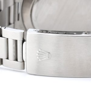 Esplora la raffinata collezione di orologi di lusso di Baraka Srl, situata nel cuore di Milano, in Piazza Missori 3. Con un'ampia selezione di orologi esclusivi, il nostro showroom rappresenta l'eleganza e la maestria orologiaia. Scopri i modelli unici e senza tempo, perfetti per chi cerca l'eccellenza in ogni dettaglio. Baraka Srl, un punto di riferimento per gli appassionati di orologi di alta classe, ti aspetta a Milano.