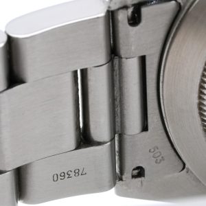 Esplora la raffinata collezione di orologi di lusso di Baraka Srl, situata nel cuore di Milano, in Piazza Missori 3. Con un'ampia selezione di orologi esclusivi, il nostro showroom rappresenta l'eleganza e la maestria orologiaia. Scopri i modelli unici e senza tempo, perfetti per chi cerca l'eccellenza in ogni dettaglio. Baraka Srl, un punto di riferimento per gli appassionati di orologi di alta classe, ti aspetta a Milano.