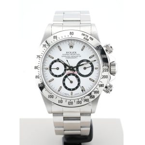 Esplora la raffinata collezione di orologi di lusso di Baraka Srl, situata nel cuore di Milano, in Piazza Missori 3. Con un'ampia selezione di orologi esclusivi, il nostro showroom rappresenta l'eleganza e la maestria orologiaia. Scopri i modelli unici e senza tempo, perfetti per chi cerca l'eccellenza in ogni dettaglio. Baraka Srl, un punto di riferimento per gli appassionati di orologi di alta classe, ti aspetta a Milano.