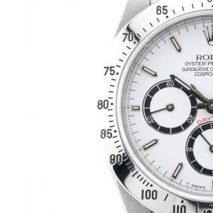 Esplora la raffinata collezione di orologi di lusso di Baraka Srl, situata nel cuore di Milano, in Piazza Missori 3. Con un'ampia selezione di orologi esclusivi, il nostro showroom rappresenta l'eleganza e la maestria orologiaia. Scopri i modelli unici e senza tempo, perfetti per chi cerca l'eccellenza in ogni dettaglio. Baraka Srl, un punto di riferimento per gli appassionati di orologi di alta classe, ti aspetta a Milano.