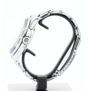 Esplora la raffinata collezione di orologi di lusso di Baraka Srl, situata nel cuore di Milano, in Piazza Missori 3. Con un'ampia selezione di orologi esclusivi, il nostro showroom rappresenta l'eleganza e la maestria orologiaia. Scopri i modelli unici e senza tempo, perfetti per chi cerca l'eccellenza in ogni dettaglio. Baraka Srl, un punto di riferimento per gli appassionati di orologi di alta classe, ti aspetta a Milano.