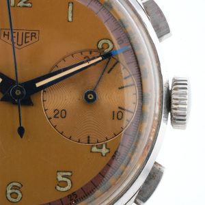 Esplora la raffinata collezione di orologi di lusso di Baraka Srl, situata nel cuore di Milano, in Piazza Missori 3. Con un'ampia selezione di orologi esclusivi, il nostro showroom rappresenta l'eleganza e la maestria orologiaia. Scopri i modelli unici e senza tempo, perfetti per chi cerca l'eccellenza in ogni dettaglio. Baraka Srl, un punto di riferimento per gli appassionati di orologi di alta classe, ti aspetta a Milano.