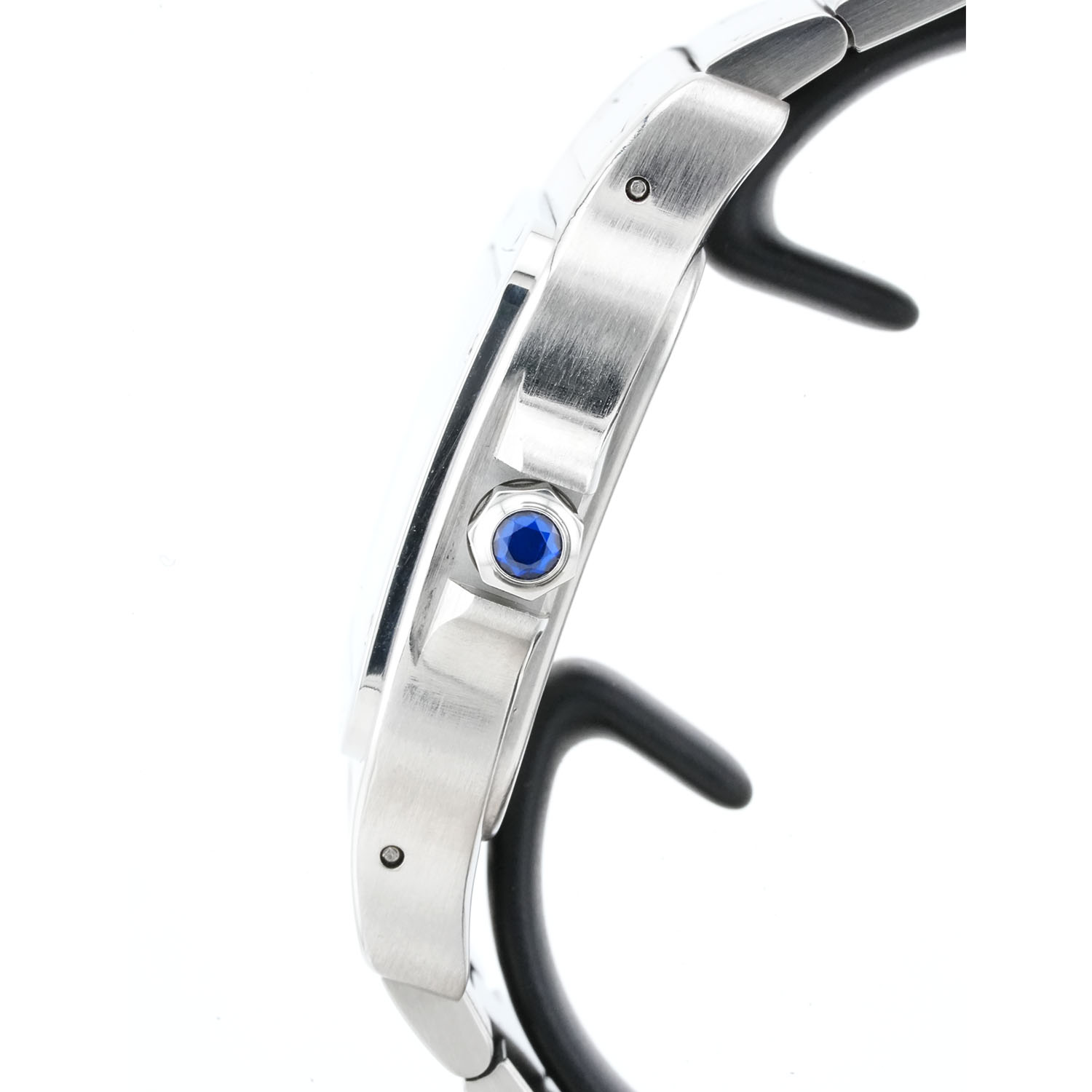 cartier santos 2823 jpg4 - Baraka Orologi Rolex Esplora la raffinata collezione di orologi di lusso di Baraka Srl, situata nel cuore di Milano, in Piazza Missori 3. Con un'ampia selezione di orologi esclusivi, il nostro showroom rappresenta l'eleganza e la maestria orologiaia. Scopri i modelli unici e senza tempo, perfetti per chi cerca l'eccellenza in ogni dettaglio. Baraka Srl, un punto di riferimento per gli appassionati di orologi di alta classe, ti aspetta a Milano.