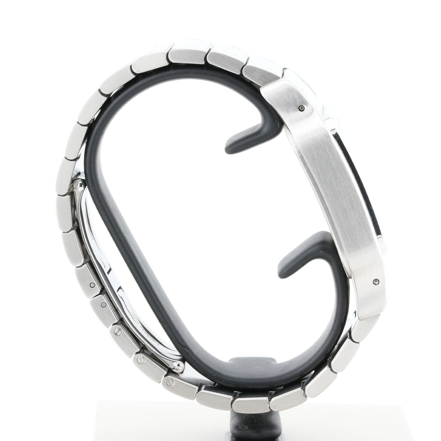 cartier santos 2823 jpg5 - Baraka Orologi Rolex Esplora la raffinata collezione di orologi di lusso di Baraka Srl, situata nel cuore di Milano, in Piazza Missori 3. Con un'ampia selezione di orologi esclusivi, il nostro showroom rappresenta l'eleganza e la maestria orologiaia. Scopri i modelli unici e senza tempo, perfetti per chi cerca l'eccellenza in ogni dettaglio. Baraka Srl, un punto di riferimento per gli appassionati di orologi di alta classe, ti aspetta a Milano.